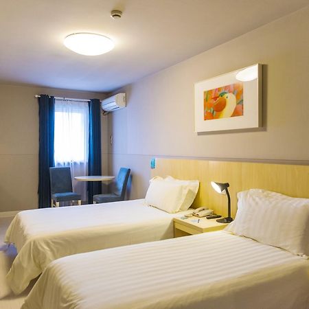 Jingjiang Inn Jurong Renmin Road Csencsiang Kültér fotó